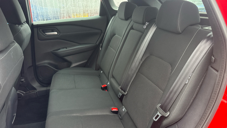 Nissan Qashqai 1.3 DiG-T MH 158 Acenta Premium 5dr Petrol Hatchback